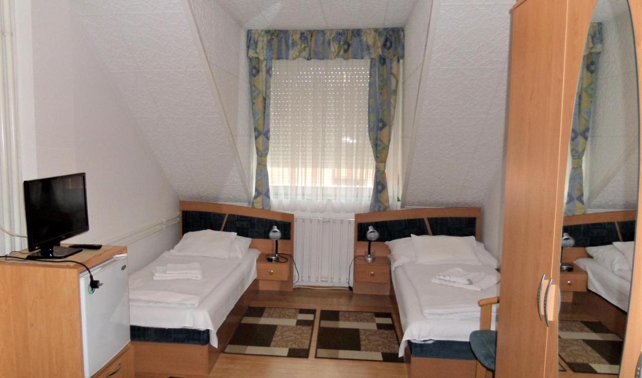 Silent Apartmanház Harkány Exterior foto